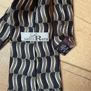 Vintage Louis Roth Abstract Geometric Y2K Imported Silk Tie 60 x 4 USA Made